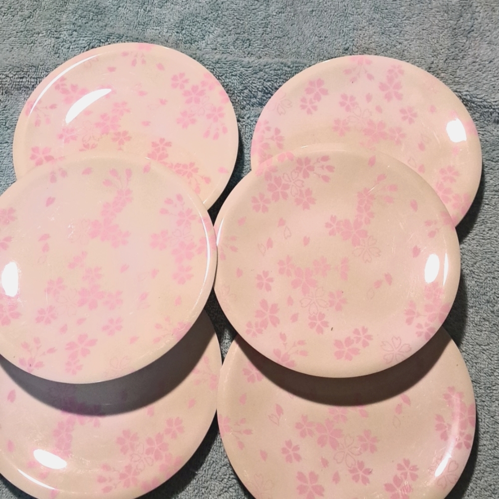 Lot of 6 melamine dessert plates